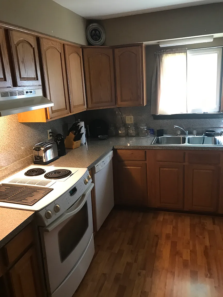 4822 Sylvester Ave photo 1