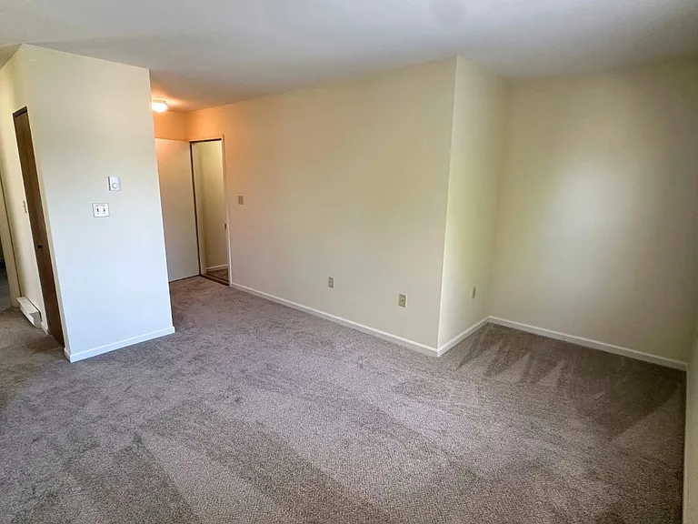 123 Heritage Rd #2 — Photo 6