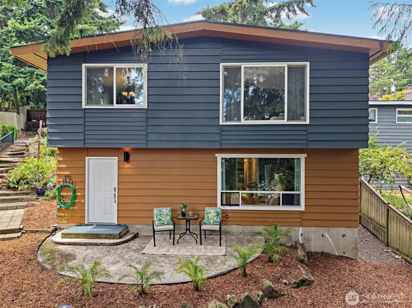 16106 Densmore Avenue N, Shoreline, WA 98133