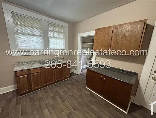 4637 Court S — Photo 5
