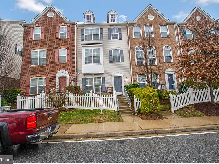 1612 Fernwood Dr — Photo 2
