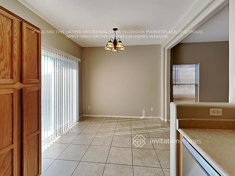 15439 W Port Au Prince Ln — Photo 7
