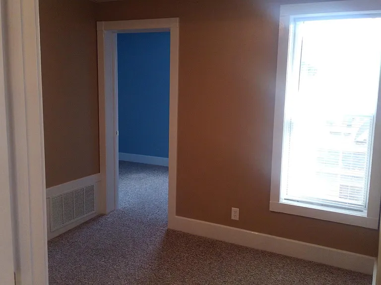 113 Laurel St W #4 — Photo 14