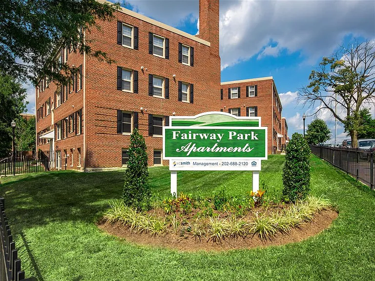 Fairway Park — Photo 1