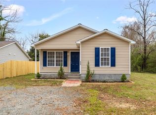 605 Denny Rd, Greensboro, NC 27405