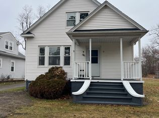31 Brook St, Seekonk, MA 02771