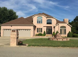 1315 Park Haven Ct, Danville, IL 61832