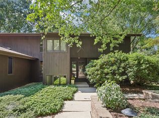 1608 Oakleaf Ln, Pittsburgh, PA 15237