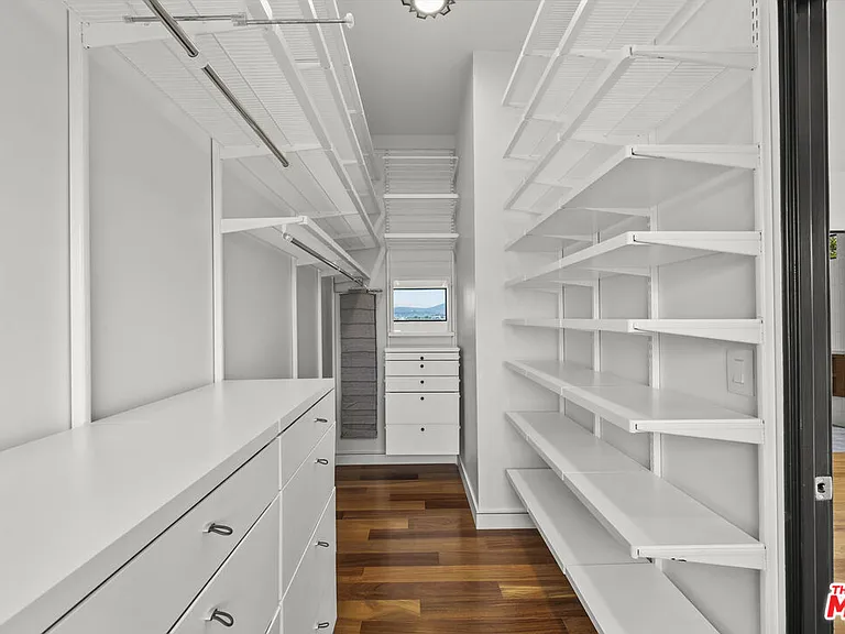 2388 Lyric Ave — Photo 35