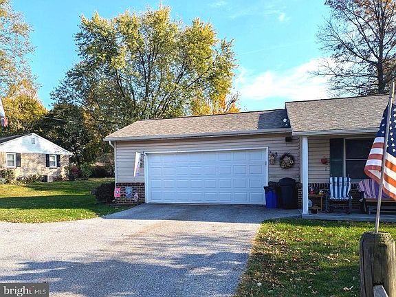 4th image of 2440 Brougher Ln