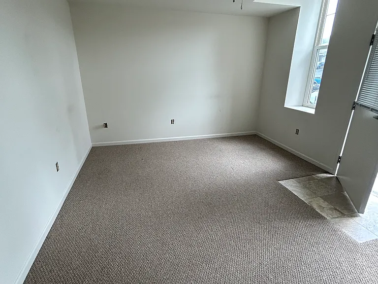 260 W Penn Ave #4 — Photo 4