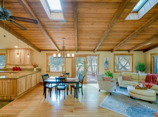19047 Jayhawk Dr, Penn Valley, CA