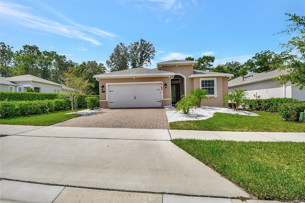 942 Victoria Hills Dr S