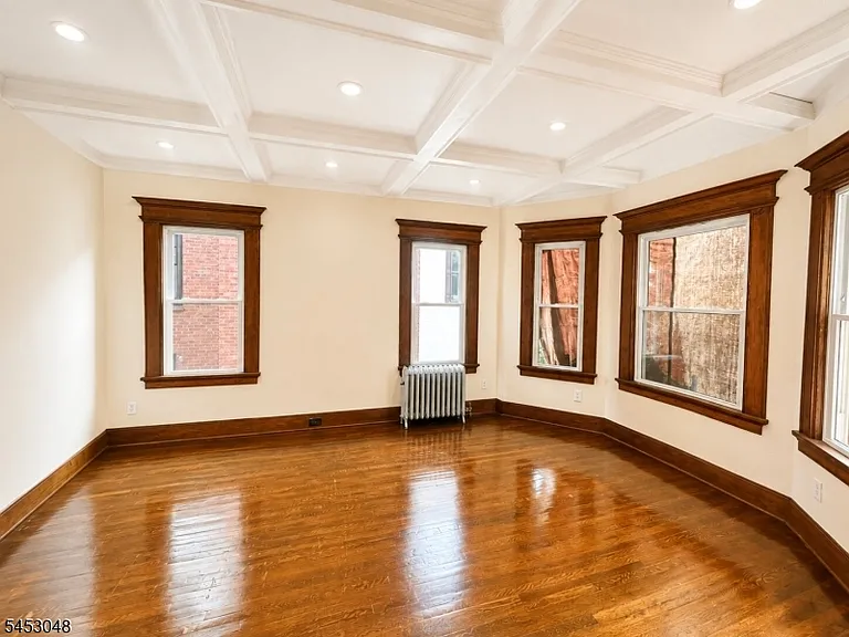 2 Cloverhill Pl #1 — Photo 15
