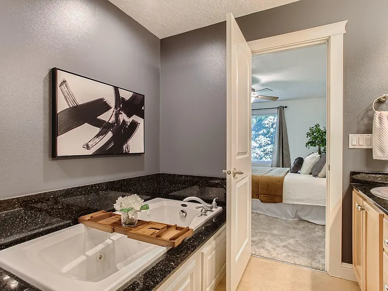 4734 SW View Point Ter — Photo 26