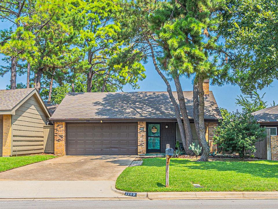 1st image of 2109 Oakwood Ln