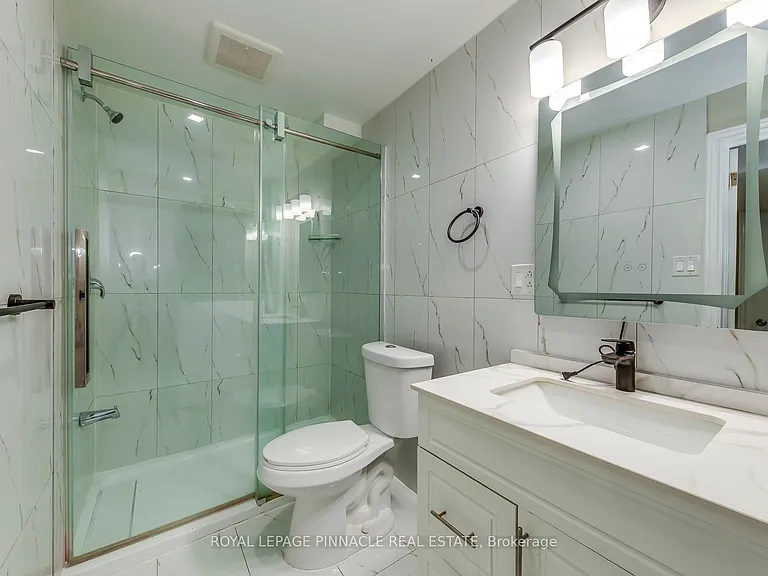 11 Frankfurt St #LOWER — Photo 20
