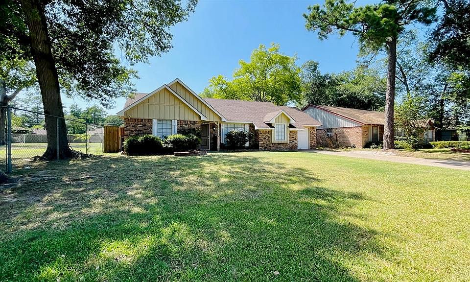 1st image of 14911 Hickorytex Dr