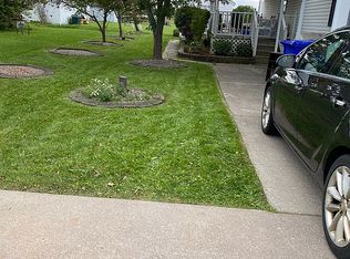 582 Evergreen Dr, Lockport, NY