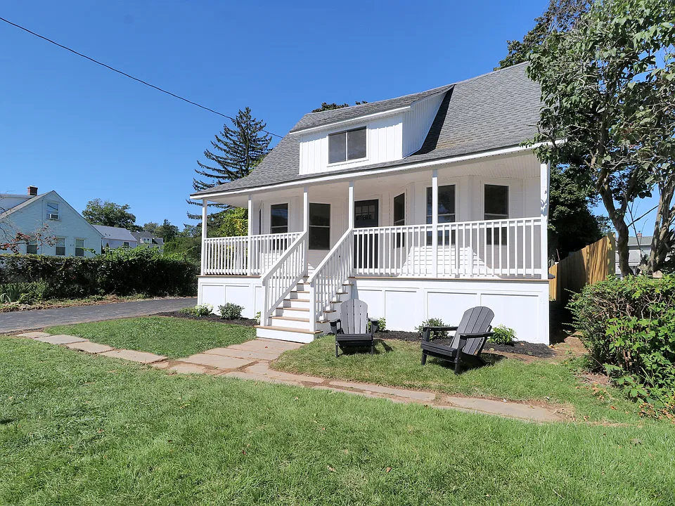 148 Ridgeley Ave