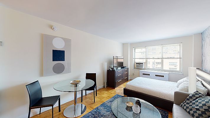 1st image of 30 Park Ave #15KI
