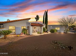 1672 W Calle Hacienda, Green Valley, AZ 85622