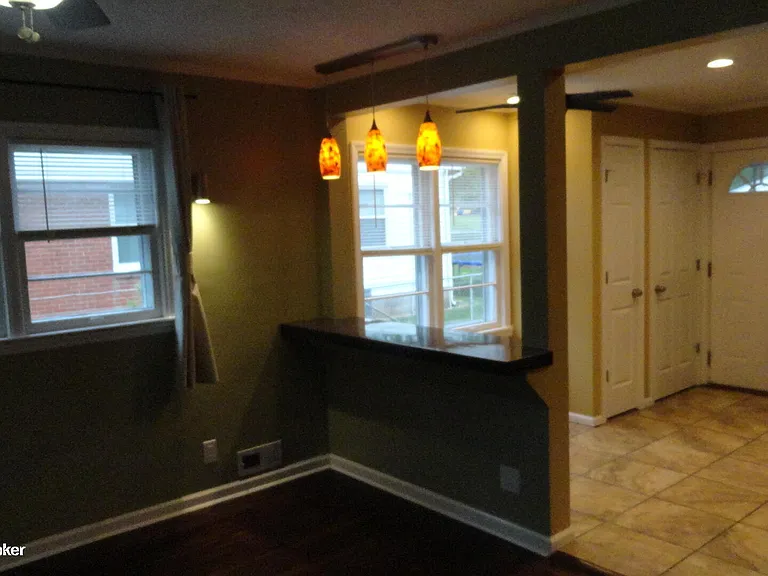4202 Berkshire Ave — Photo 10