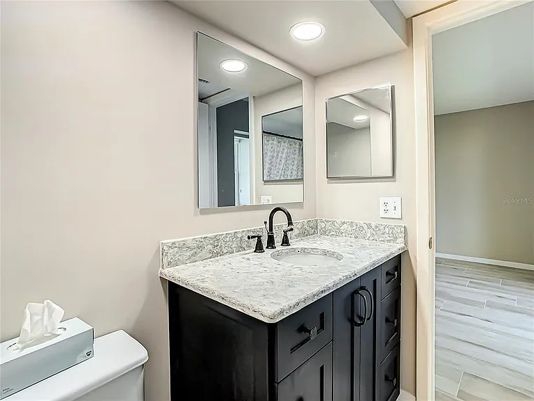 4575 Cove Cir #309 — Photo 12