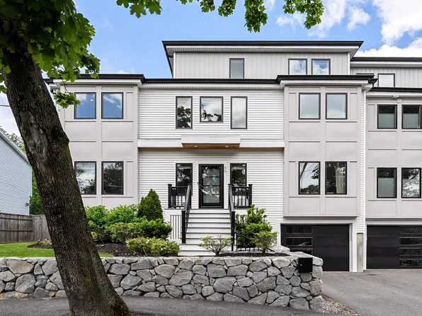 65 Lancaster Rd #65, Arlington, MA 02476
