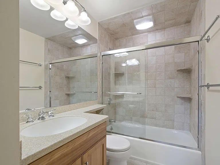 524 Tremont St #5 — Photo 9