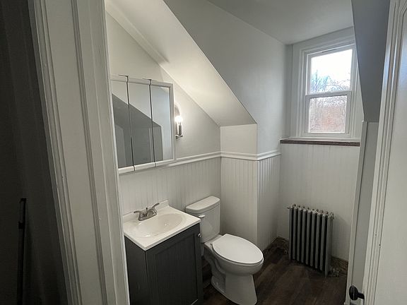 3rd image of 336 Gold St #4