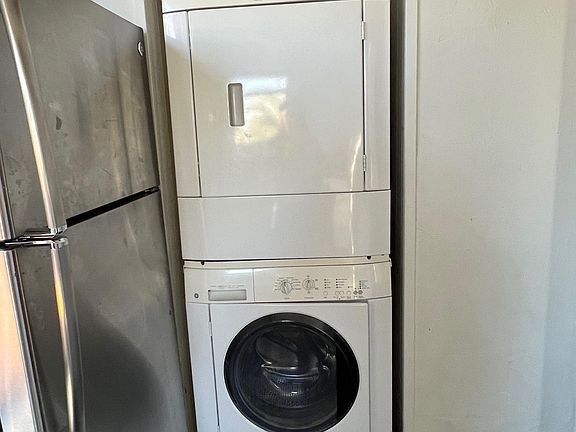 5th image of 2218 N St