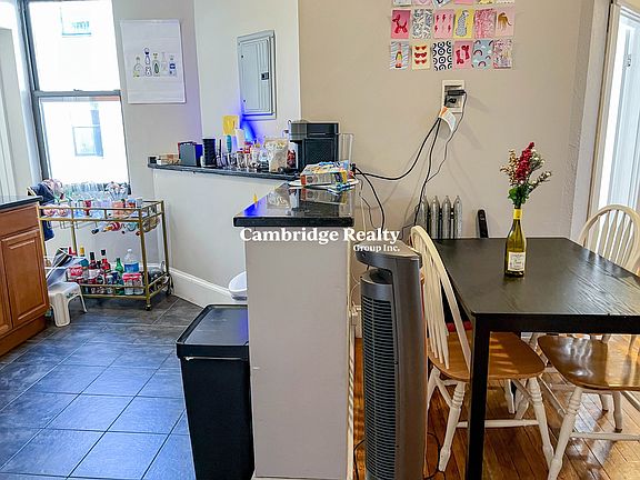 5th image of 1056 Commonwealth Ave #51T