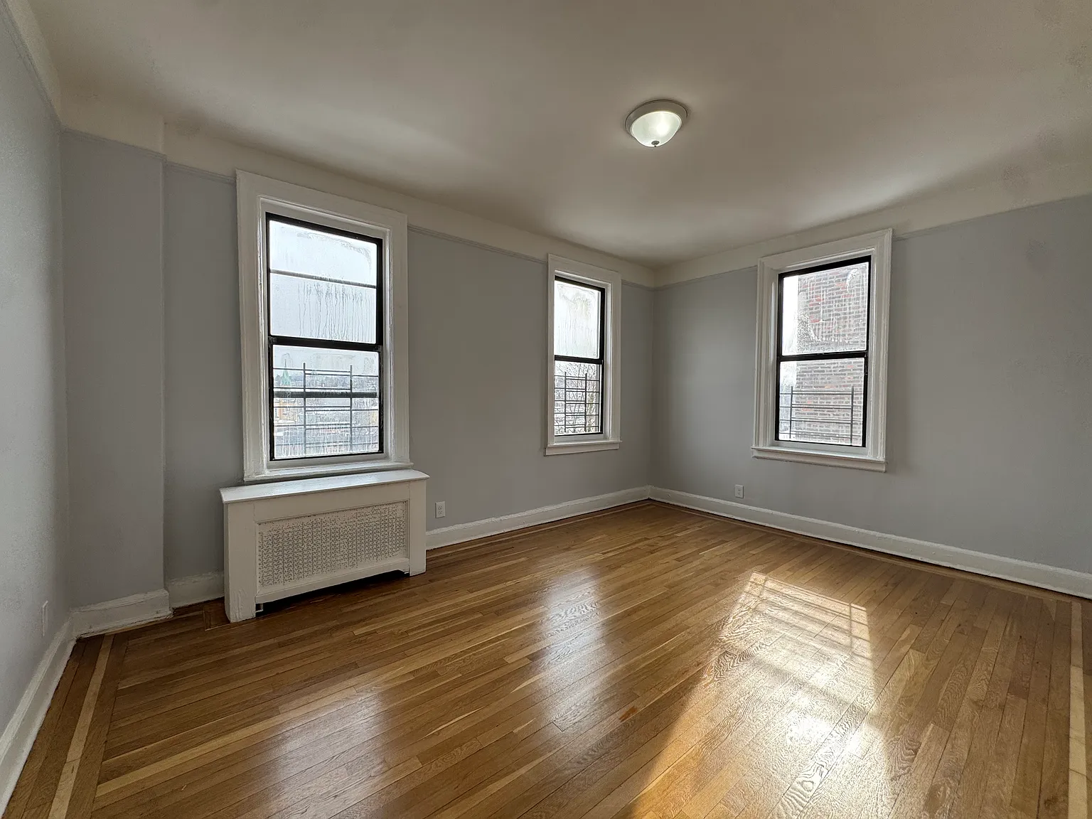64 Locust Hill Ave — Photo 3
