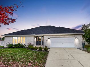 19619 Foxford Ln, Mokena, IL 60448