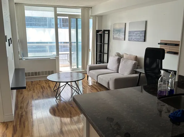 4968 Yonge St, Toronto, ON