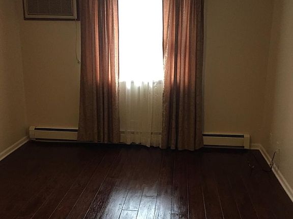 5th image of 9 Cedar Ct APT 13
