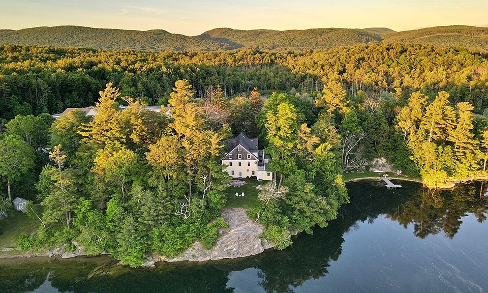 1st image of 615 Laurel St