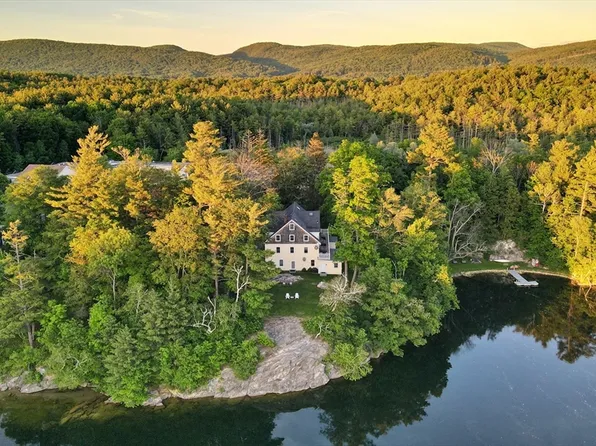 615 Laurel St, Lee, MA 01238