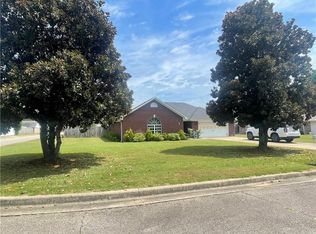 5 Arrowhead Ln, Clarksville, AR 72830