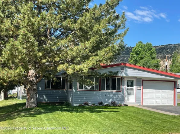 891 3rd St, Meeker, CO 81641