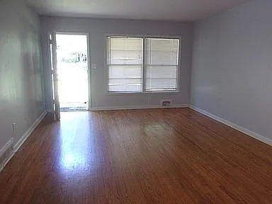 2 bed, 980 sqft, $1,500 — Photo 4
