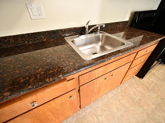 5th image of 3764 Fruitvale Ave #1