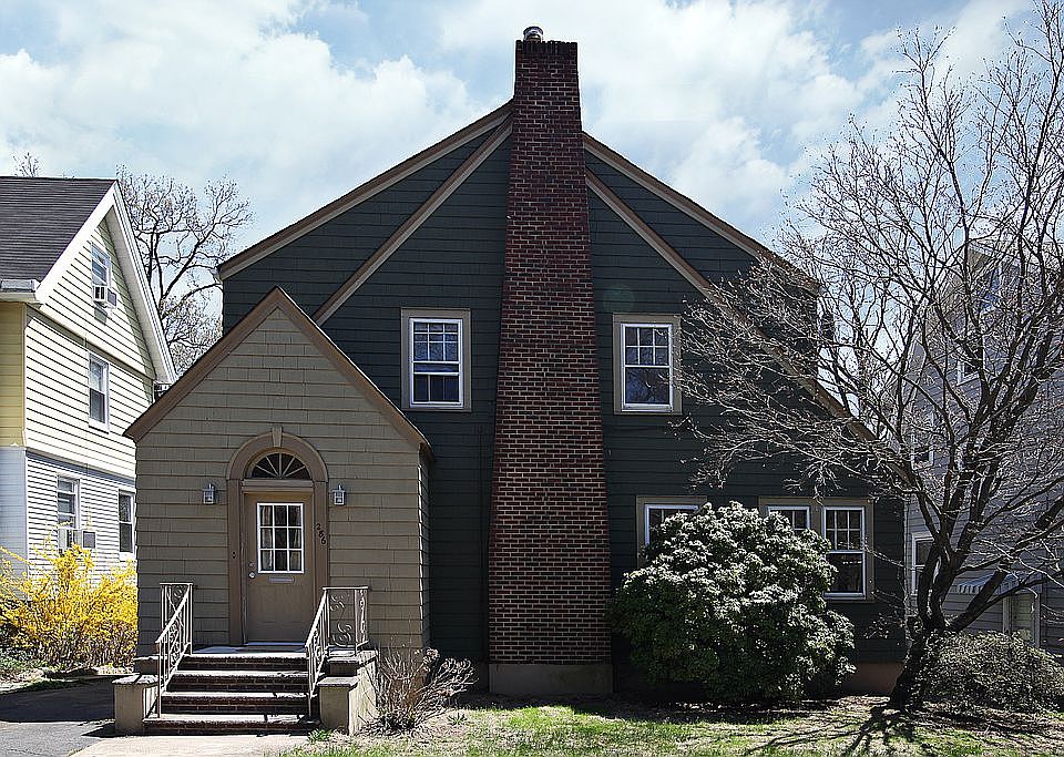 1st image of 286 Walton Ave
