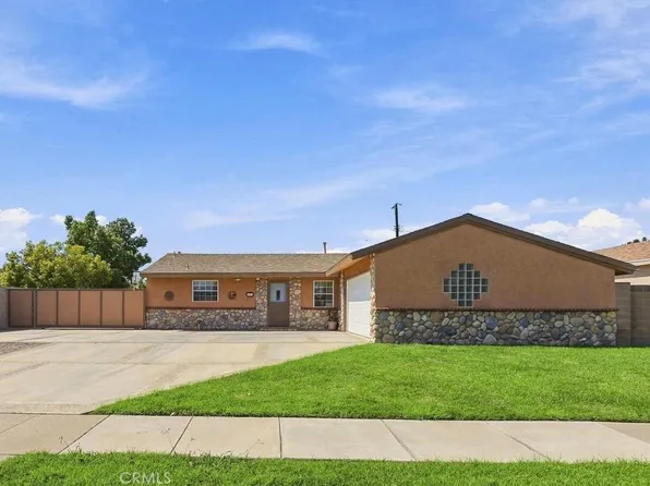 10471 Saint Alban St, Cypress, CA 90630