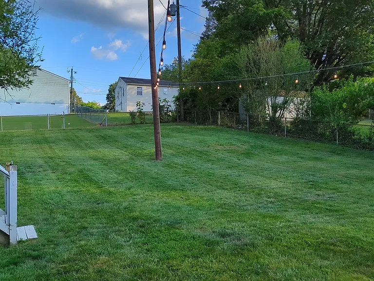 4208 Lonas Dr — Photo 12