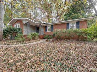 104 Lexington Cir, Chapel Hill, NC 27516