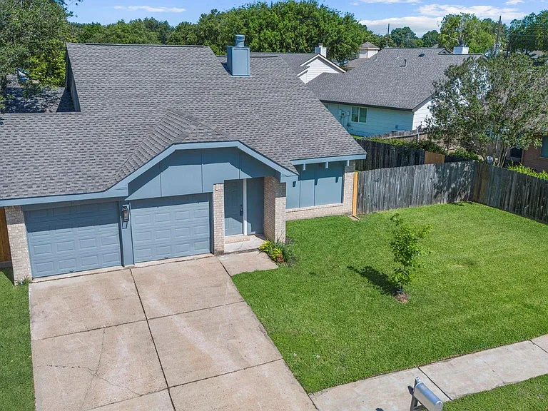 2210 Trail West St — Photo 38