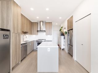 7588 16th St #607, Burnaby, BC