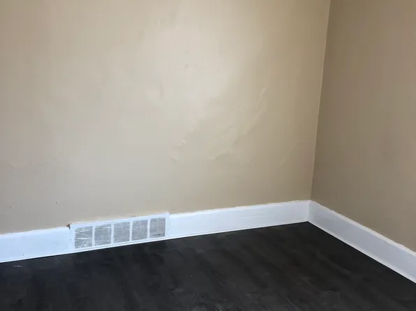 1803 S 6th St #2A, Milwaukee, WI 53204